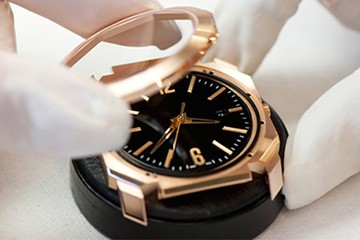 无锡劳力士表有雾气维修